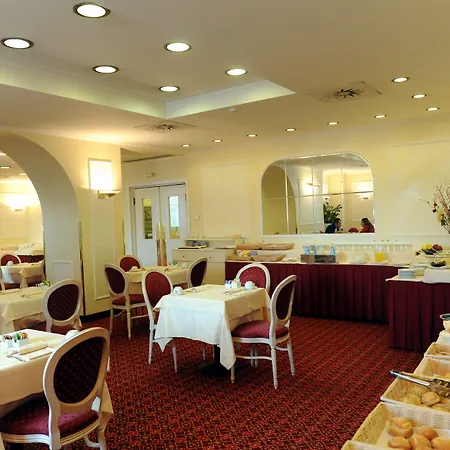 Ih Ambasciatori מלון 4*
